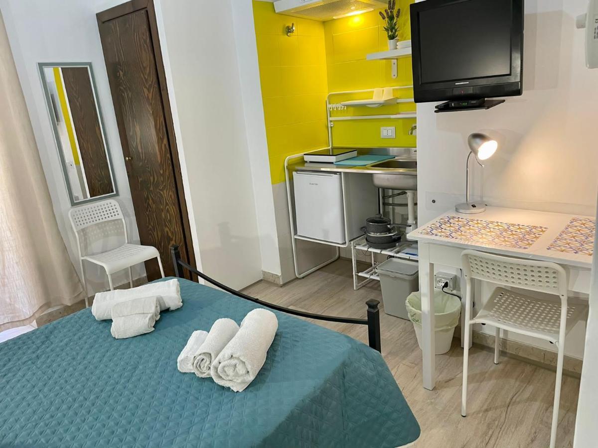 Maqueda Rooms Palermo Luaran gambar