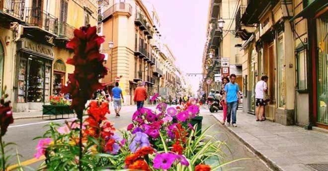 Maqueda Rooms Palermo Luaran gambar
